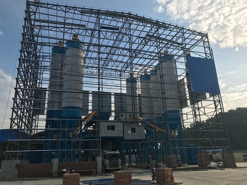 天譜安鋼結(jié)構(gòu)廠9